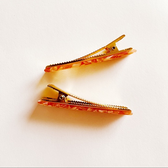 NWT Urban Outfitters Amelie Enamel Hair Clip Duo - Picture 3 of 6